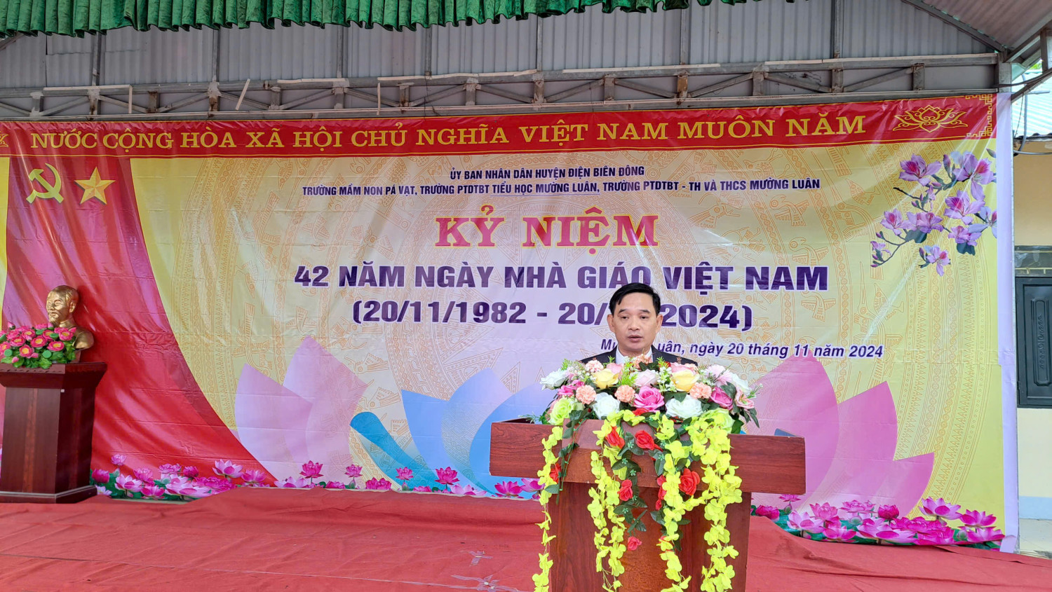 KỶ NIỆM 42 NĂM NGÀY NHÀ GIÁO VIỆT NAM 20/11/2024 CỦA THẦY VÀ TRÒ CÁC TRƯỜNG TRÊN ĐỊA BÀN XÃ MƯỜNG LUÂN