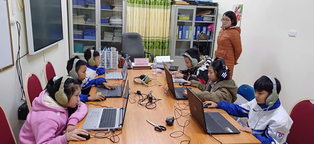 Cuộc thi Olympic tiếng Anh trên Internet (IOE)  vòng thi cấp huyện, năm học 2024-2025