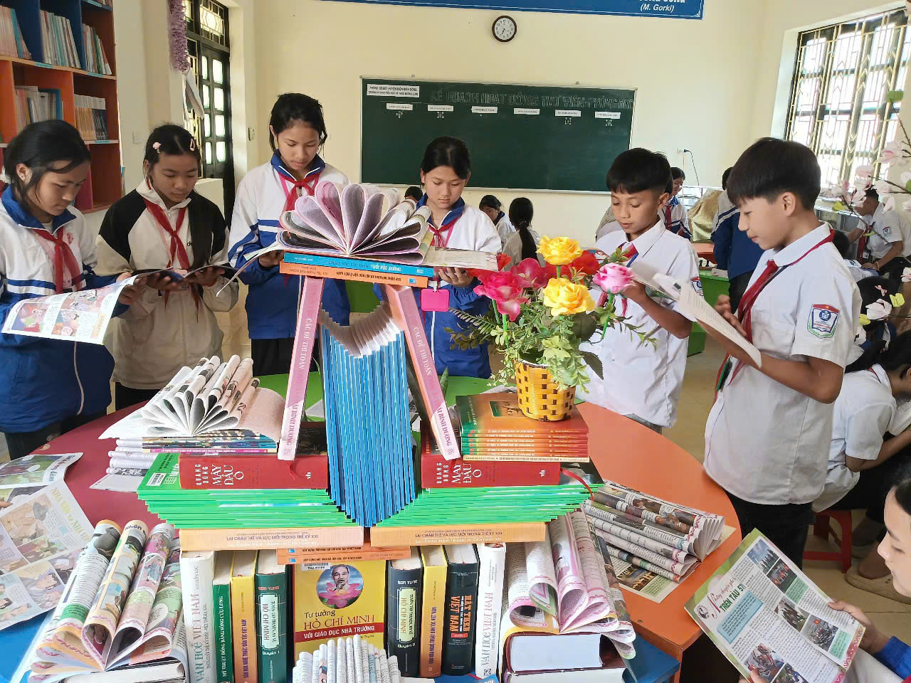 Đọc sách – Làm giàu tri thức, nuôi dưỡng khát vọng,  thúc đẩy đổi mới, sáng tạo
